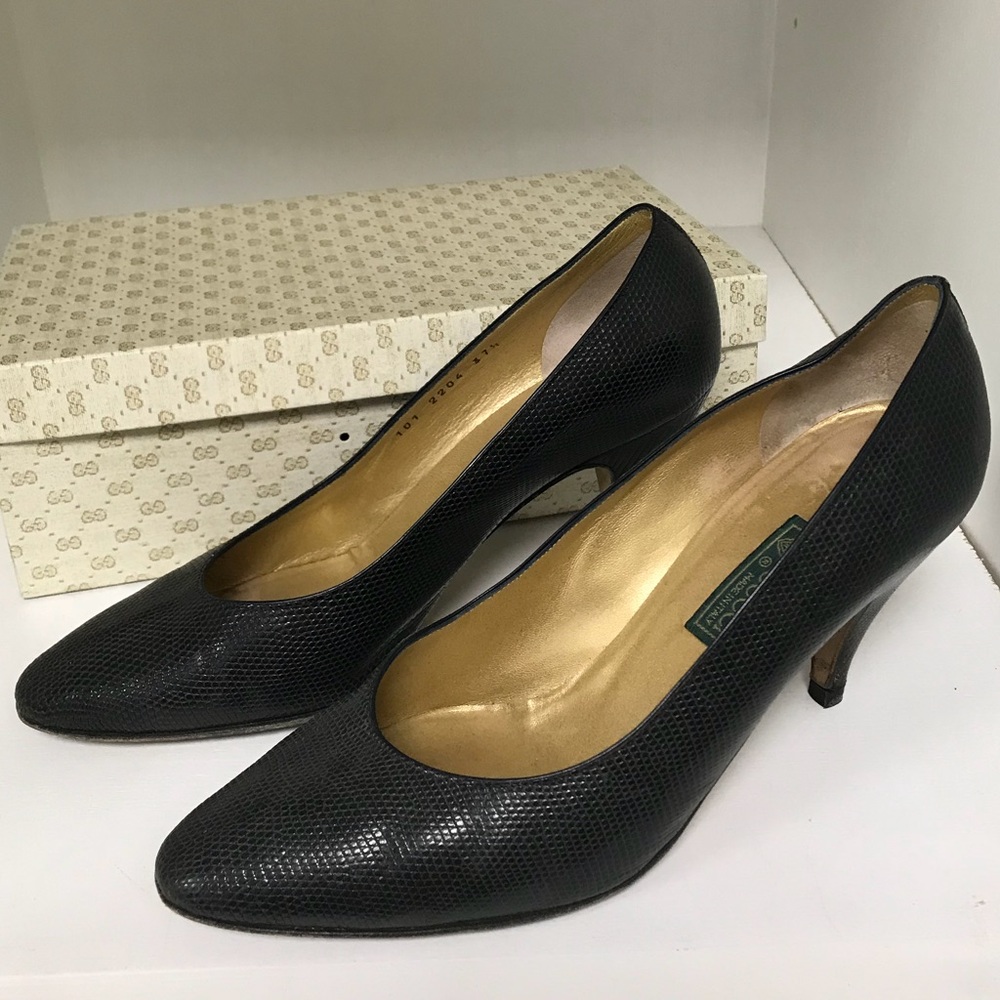 Gucci Navy Lizard Skin Pumps